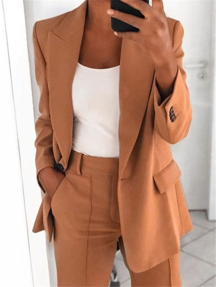 Ensemble blazer chic et pantalon taille haute