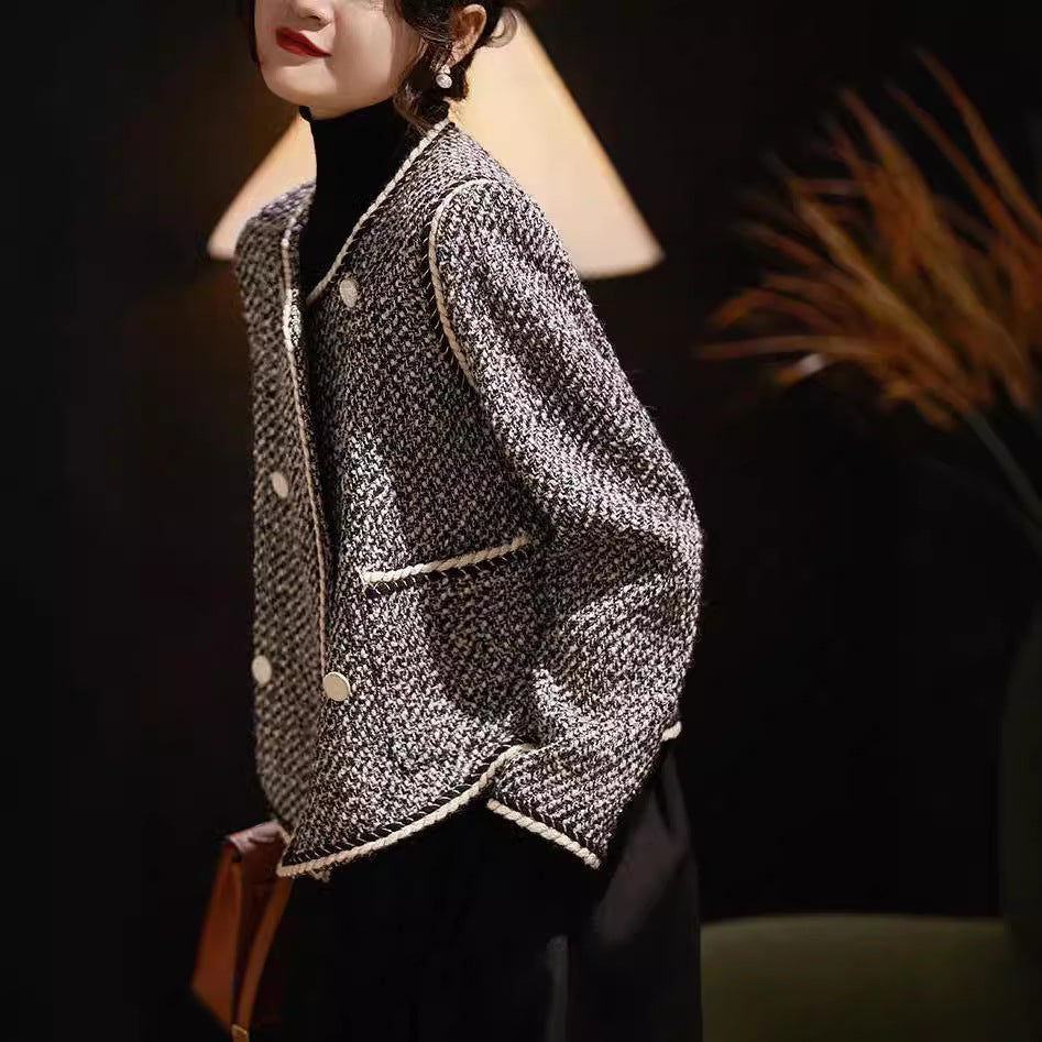 Veste tweed courte à boutons dorés