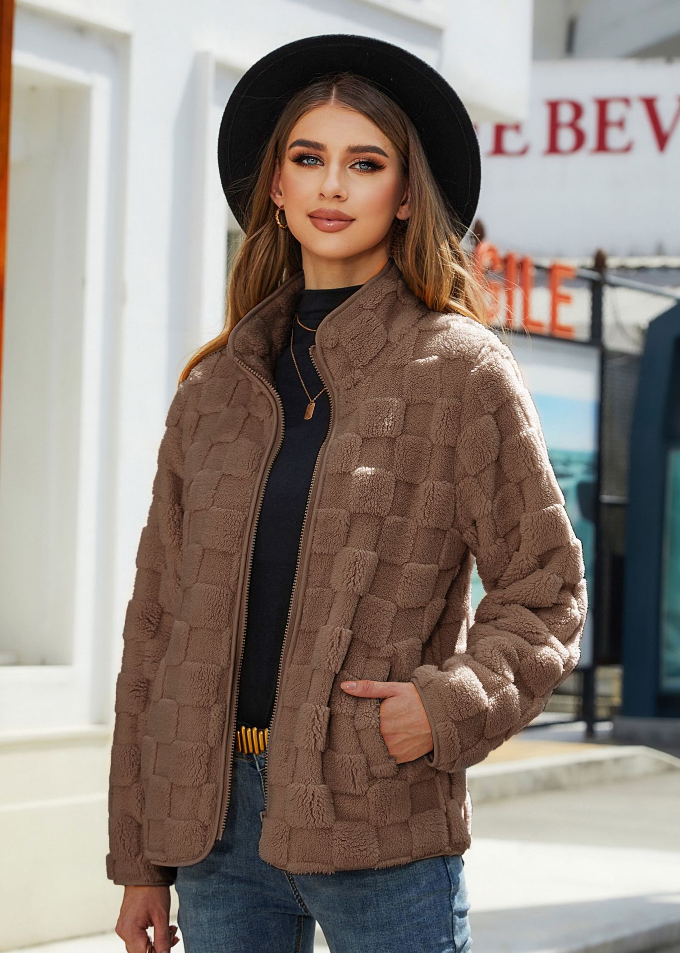 Veste douce matelassée à col montant