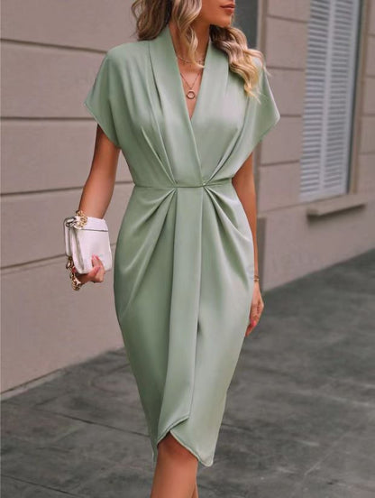 Robe midi drapée à col V