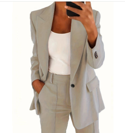 Ensemble blazer chic et pantalon taille haute