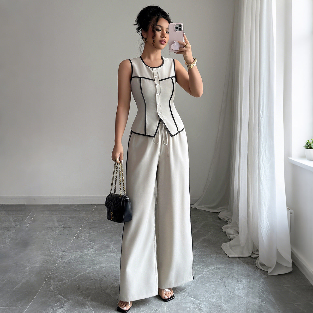 Ensemble gilet contrasté et pantalon large