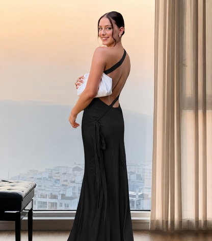 Robe longue asymétrique satinée